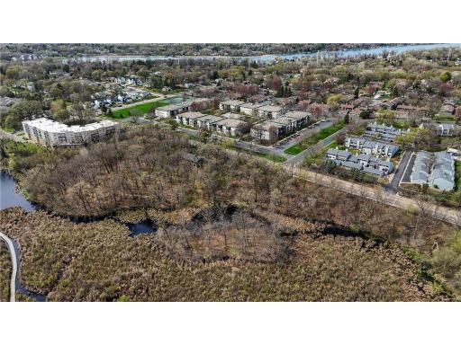 556 County Road C, Roseville, MN 55113