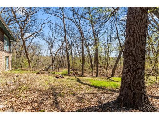 556 County Road C, Roseville, MN 55113