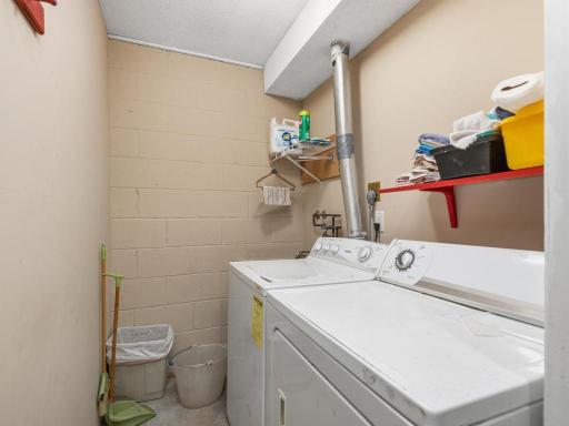 11109 Trail West Road, Bloomington, MN 55437