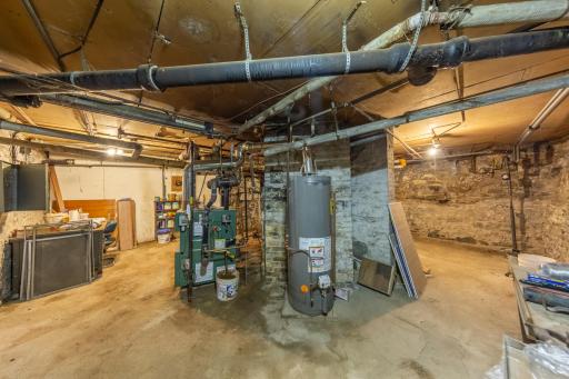 2015 2nd Avenue S, Minneapolis, MN 55404