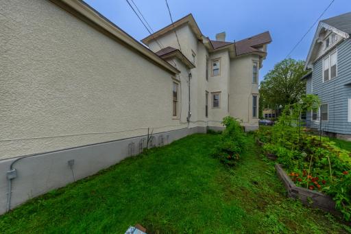 2015 2nd Avenue S, Minneapolis, MN 55404