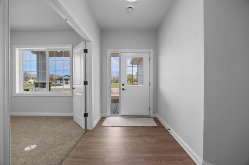 741 St James Circle, Litchfield, MN 55355