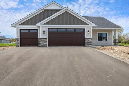 741 St James Circle, Litchfield, MN 55355