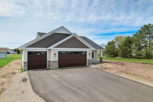 741 St James Circle, Litchfield, MN 55355
