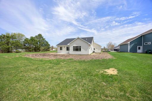 741 St James Circle, Litchfield, MN 55355