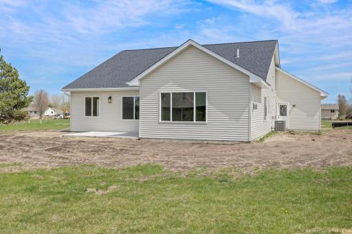 741 St James Circle, Litchfield, MN 55355