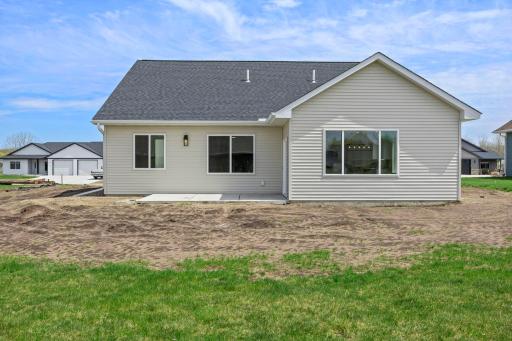 741 St James Circle, Litchfield, MN 55355