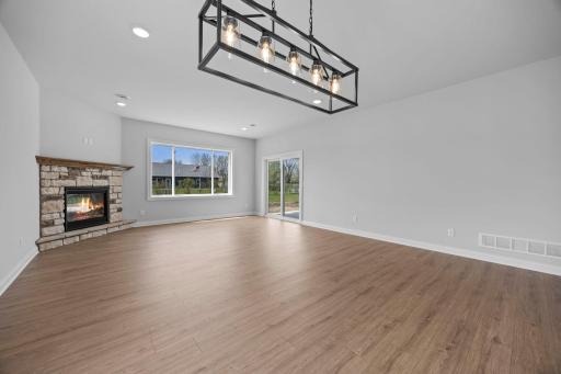 741 St James Circle, Litchfield, MN 55355