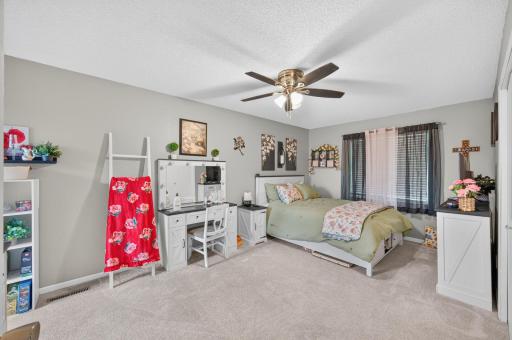 14014 Park Avenue, Burnsville, MN 55337