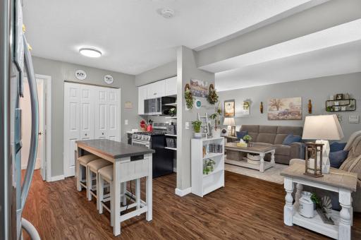 14014 Park Avenue, Burnsville, MN 55337