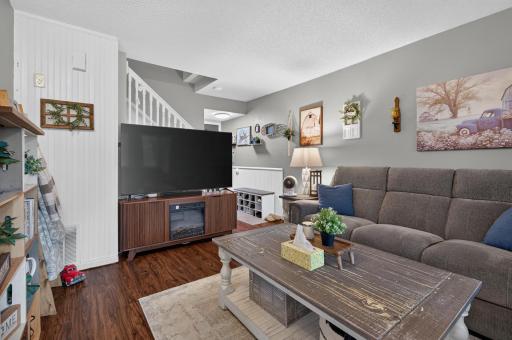 14014 Park Avenue, Burnsville, MN 55337