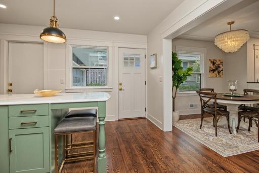 4625 Valley View Road, Edina, MN 55424