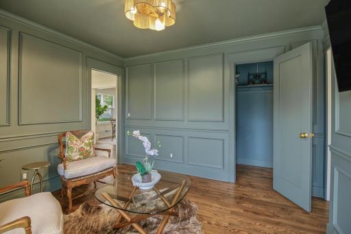 Very large walk-in closet could be an additional panrty area.