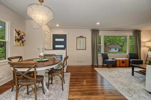 4625 Valley View Road, Edina, MN 55424
