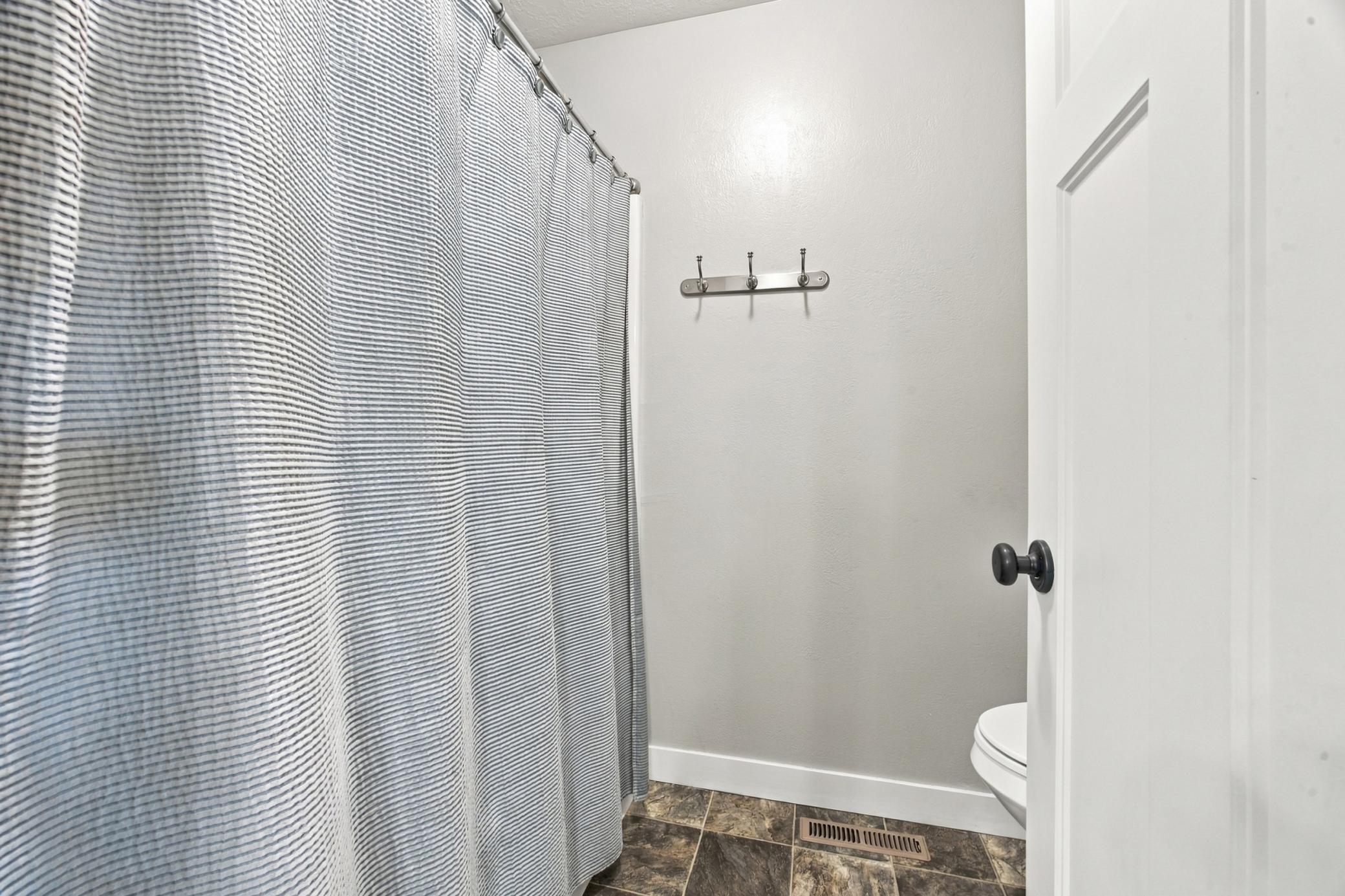 Upstairs full bathroom