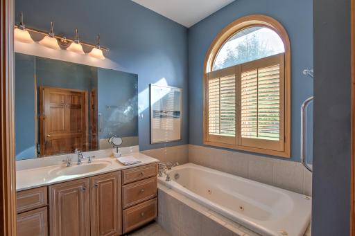 33718 Washington Street NE, Cambridge, MN 55008