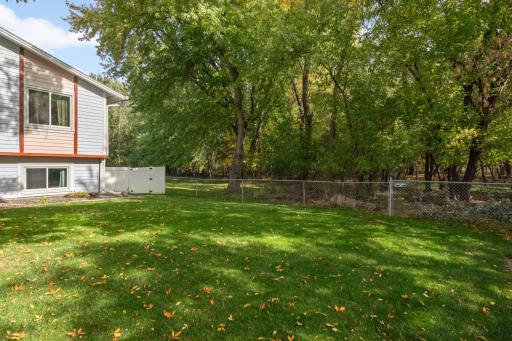 622 73rd Way N, Brooklyn Park, MN 55444