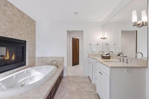 6484 Ivy Way, Edina, MN 55436