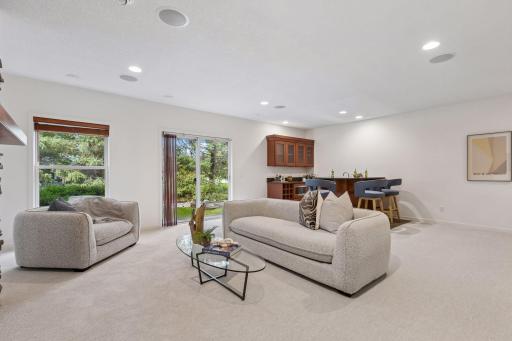 6484 Ivy Way, Edina, MN 55436