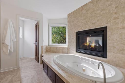 6484 Ivy Way, Edina, MN 55436