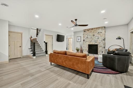 4184 Stone Point Drive NE, Rochester, MN 55906