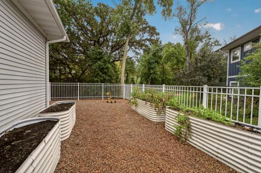 4184 Stone Point Drive NE, Rochester, MN 55906
