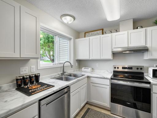 7040 Quantrelle Avenue NE, Otsego, MN 55330