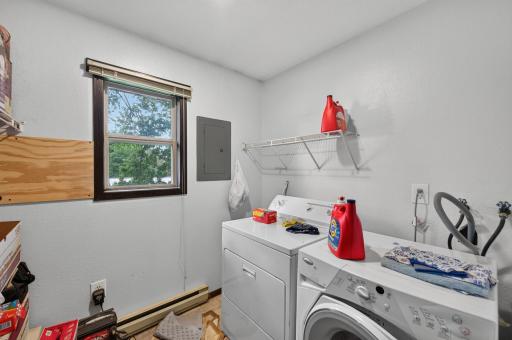 302 W Maple Street, Roberts, WI 54023