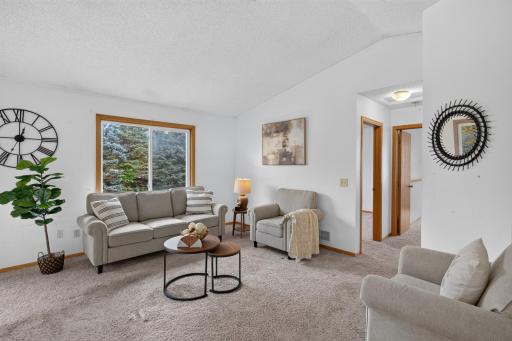 7536 165th Street W, Lakeville, MN 55044