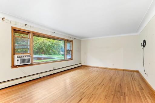 330 10th Avenue SW, Cambridge, MN 55008
