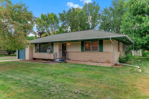 330 10th Avenue SW, Cambridge, MN 55008