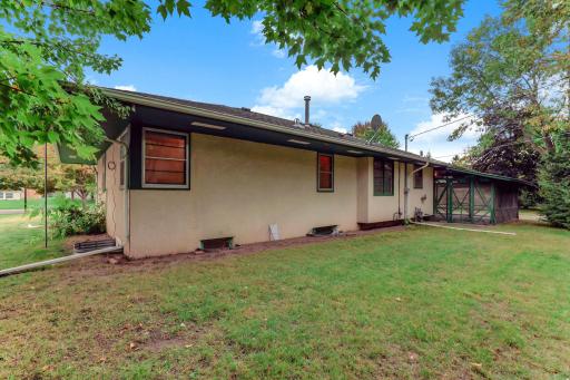 330 10th Avenue SW, Cambridge, MN 55008