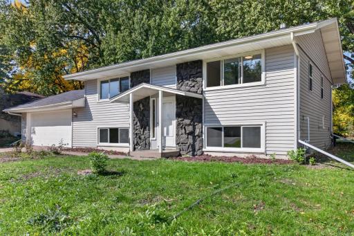 568 Riviera Drive, New Brighton, MN 55112