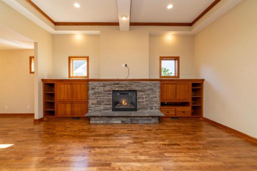 15600 Dunberry Way, Apple Valley, MN 55124