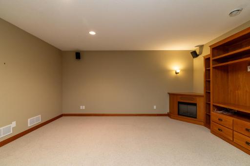15600 Dunberry Way, Apple Valley, MN 55124