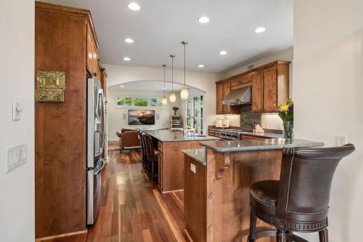 6805 Creston Road, Edina, MN 55435