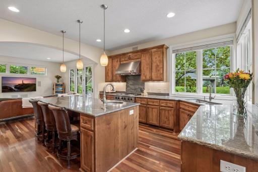 6805 Creston Road, Edina, MN 55435