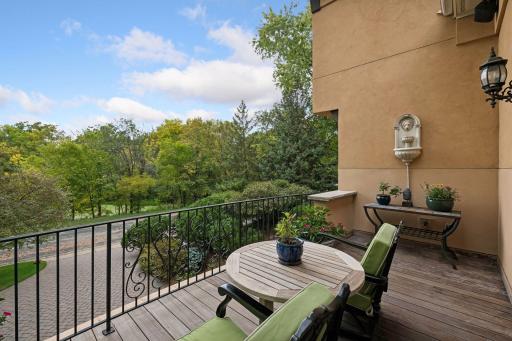 6805 Creston Road, Edina, MN 55435