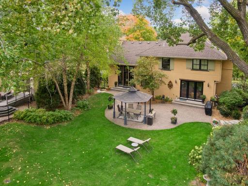 6805 Creston Road, Edina, MN 55435