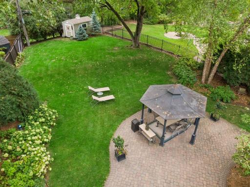 6805 Creston Road, Edina, MN 55435