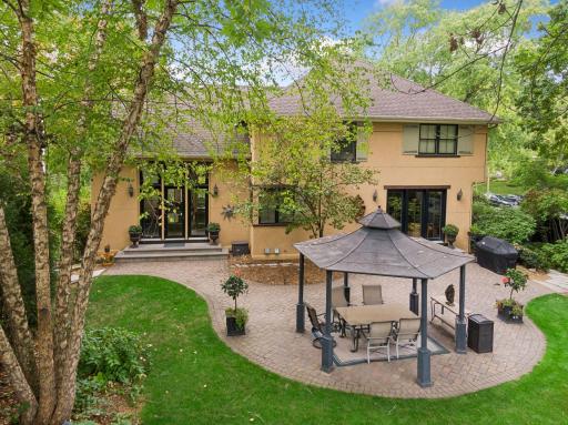 6805 Creston Road, Edina, MN 55435