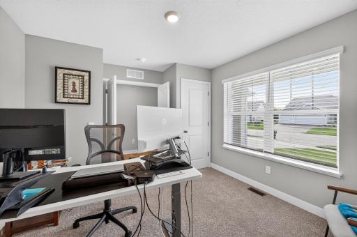 17528 Dunkirk Way, Lakeville, MN 55044