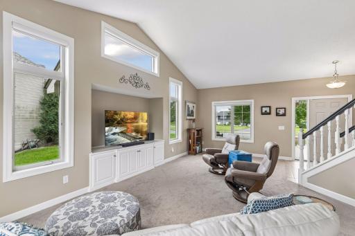 10346 Fallgold Parkway N, Brooklyn Park, MN 55443