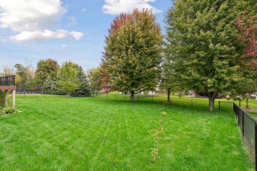 10346 Fallgold Parkway N, Brooklyn Park, MN 55443