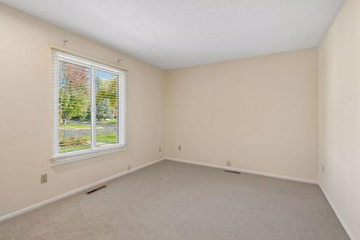 8060 Pennsylvania Road, Bloomington, MN 55438