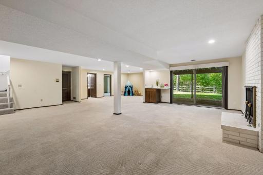8060 Pennsylvania Road, Bloomington, MN 55438