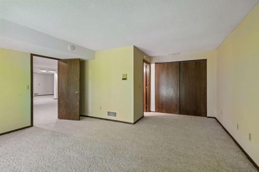 8060 Pennsylvania Road, Bloomington, MN 55438