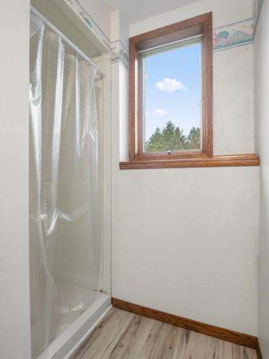 2250 Country Trail W, Jordan, MN 55352