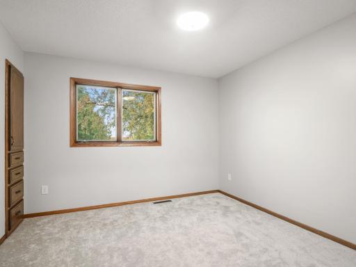 2250 Country Trail W, Jordan, MN 55352
