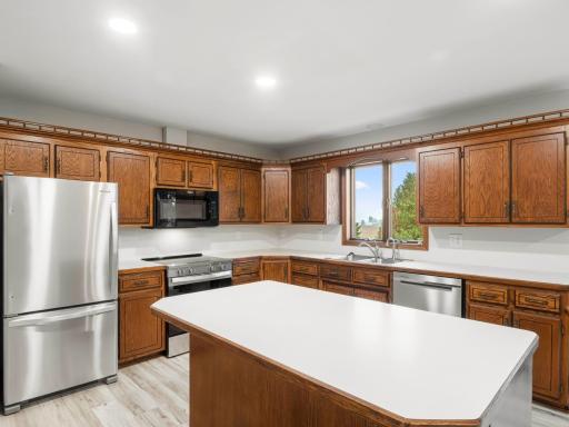 2250 Country Trail W, Jordan, MN 55352